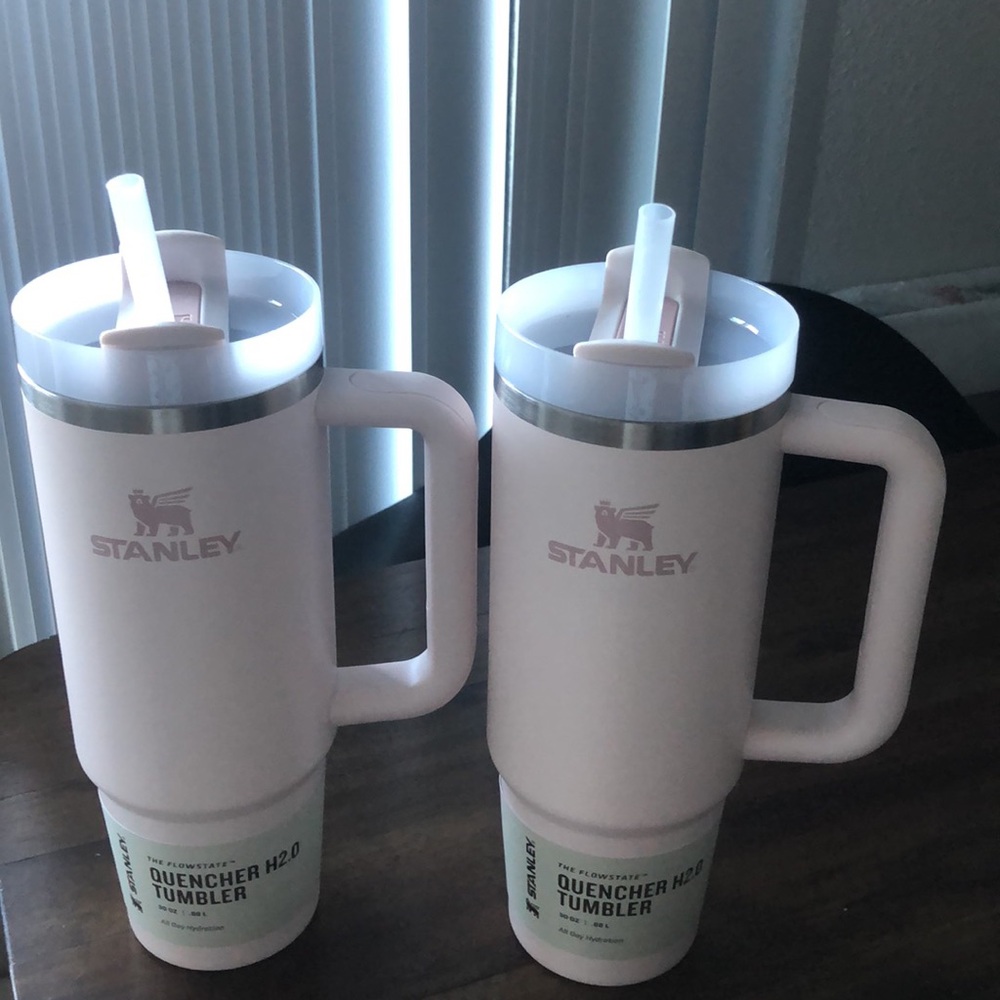 Stanley Rose Quartz 30 oz must buy 2